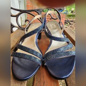 Naturalizer Womens Vanessa2 Heeled Sandals  French Navy Size 7.5